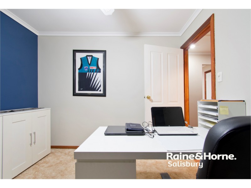 4 Wachtel Crescent, Burton SA 5110