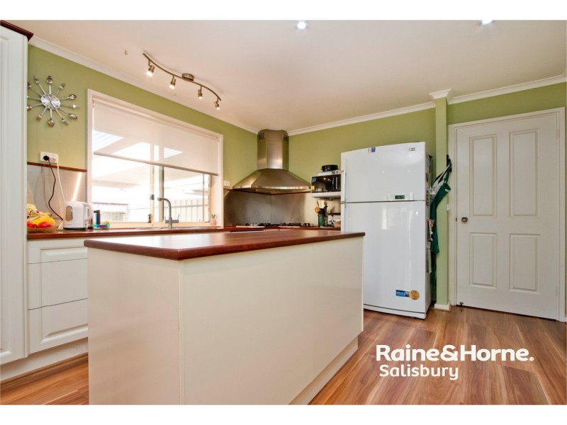 18 Islay Court, Greenwith SA 5125