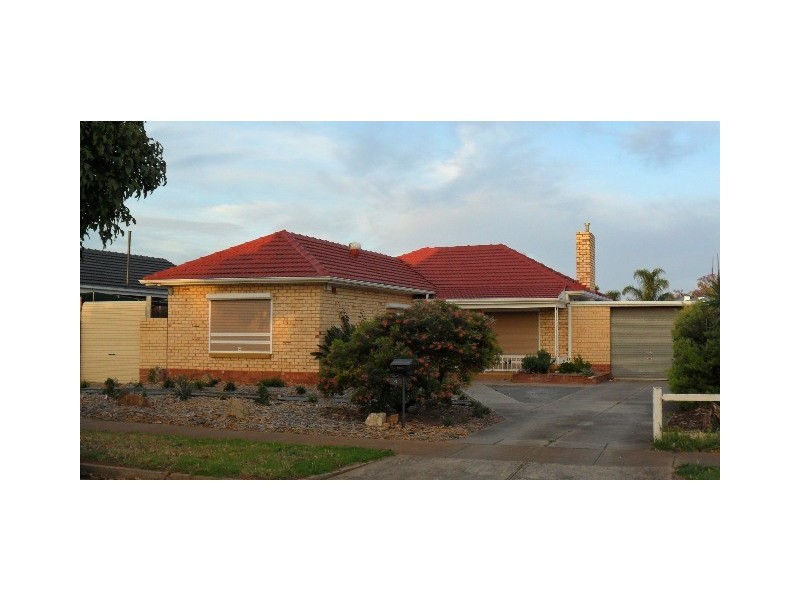 4 Treves Street, Elizabeth Vale SA 5112