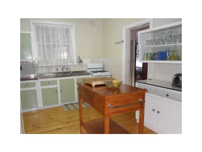 4 Treves Street, Elizabeth Vale SA 5112