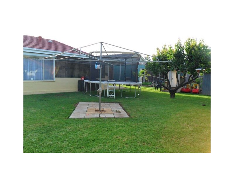 4 Treves Street, Elizabeth Vale SA 5112