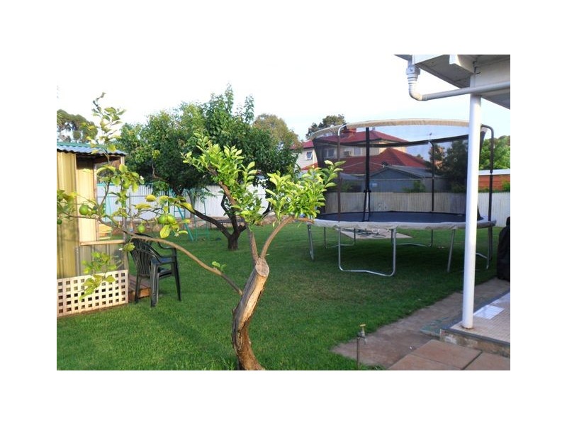 4 Treves Street, Elizabeth Vale SA 5112