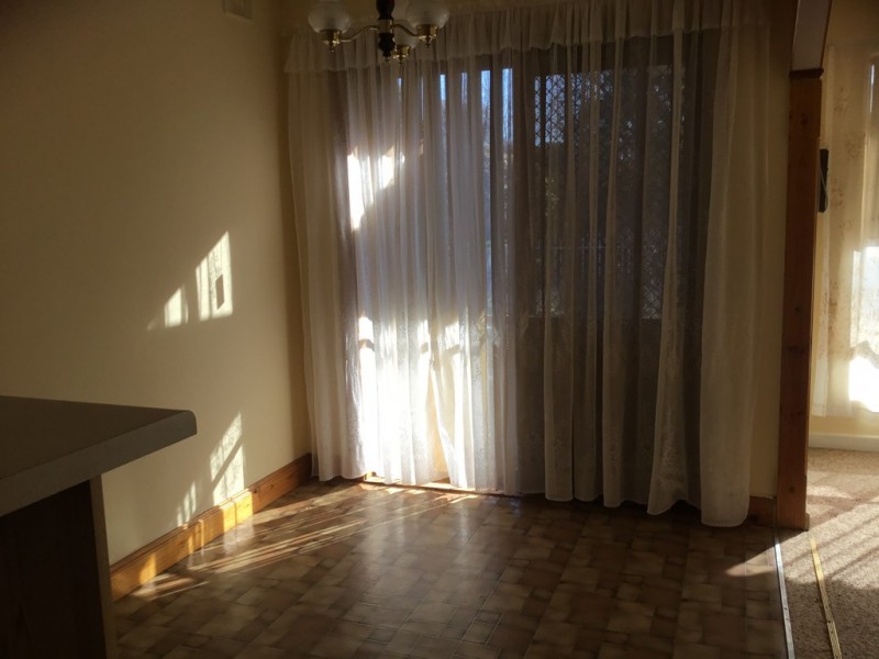 37 Campbell Drive, Para Hills SA 5096