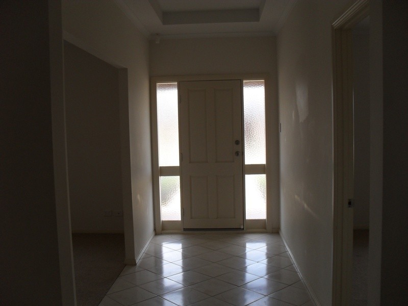 9 Desyllas Drive, Burton SA 5110