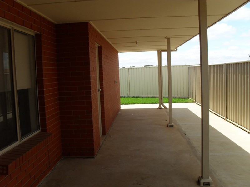 9 Desyllas Drive, Burton SA 5110