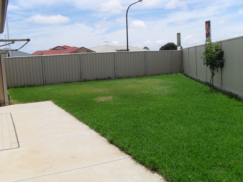 9 Desyllas Drive, Burton SA 5110