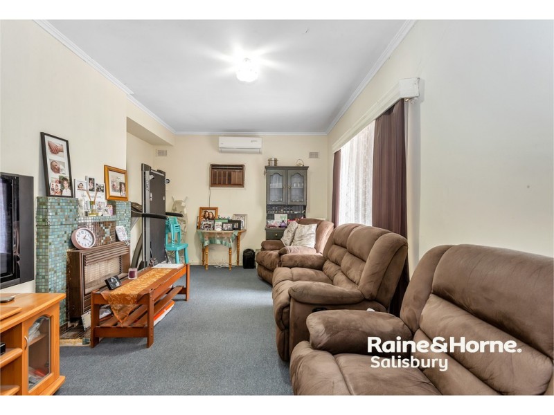 131 Philip Highway, Elizabeth South SA 5112