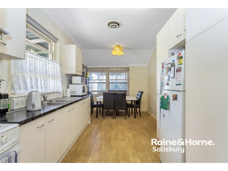 131 Philip Highway, Elizabeth South SA 5112