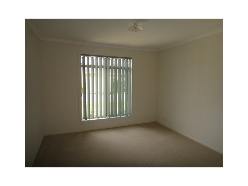 8 Meadow Lane, Para Hills West SA 5096