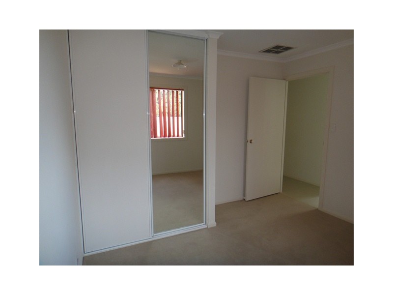 8 Meadow Lane, Para Hills West SA 5096