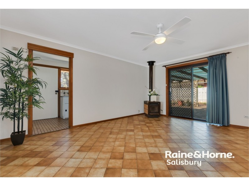 7 Caulfield Crescent, Paralowie SA 5108