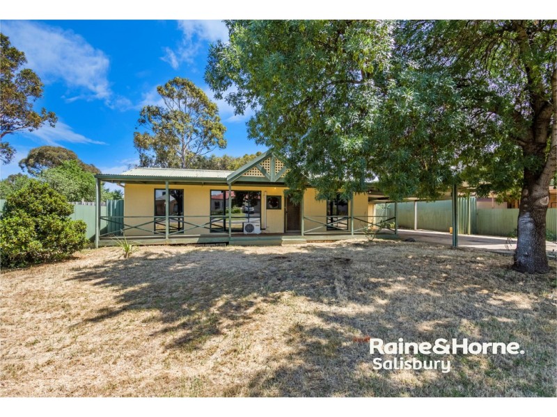 16 Lakeland Road, Munno Para West SA 5115
