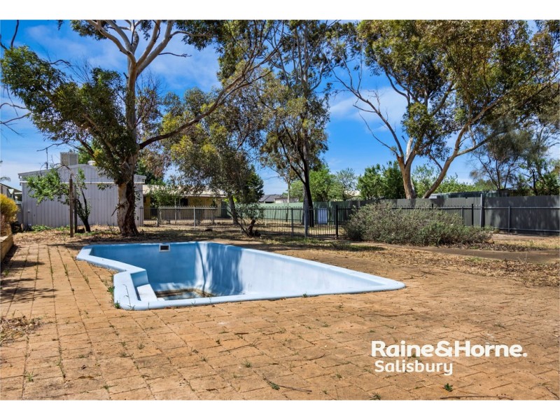 16 Lakeland Road, Munno Para West SA 5115