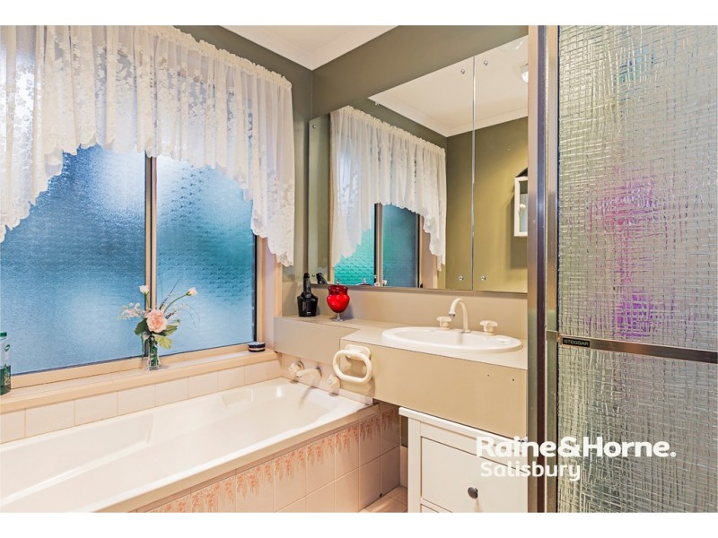 25 Birchdale Circuit, Hillbank SA 5112