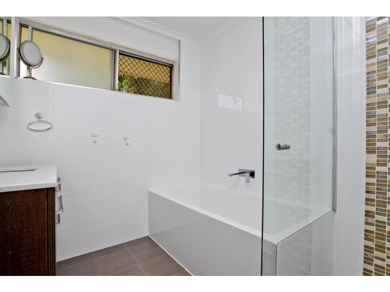 16 Johnswood Drive, Salisbury Park SA 5109