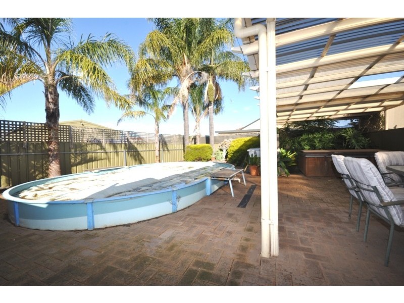 16 Roseworthy Drive, Andrews Farm SA 5114