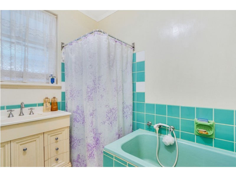 28 DEVON DRIVE, Salisbury SA 5108