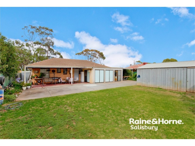 24 Frost Road, Salisbury SA 5108