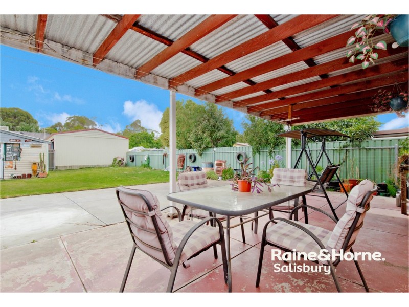 24 Frost Road, Salisbury SA 5108