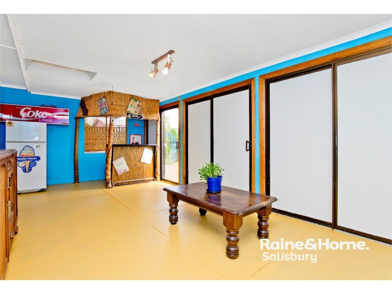 24 Frost Road, Salisbury SA 5108