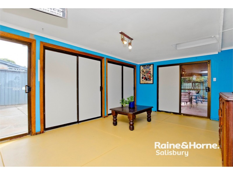 24 Frost Road, Salisbury SA 5108