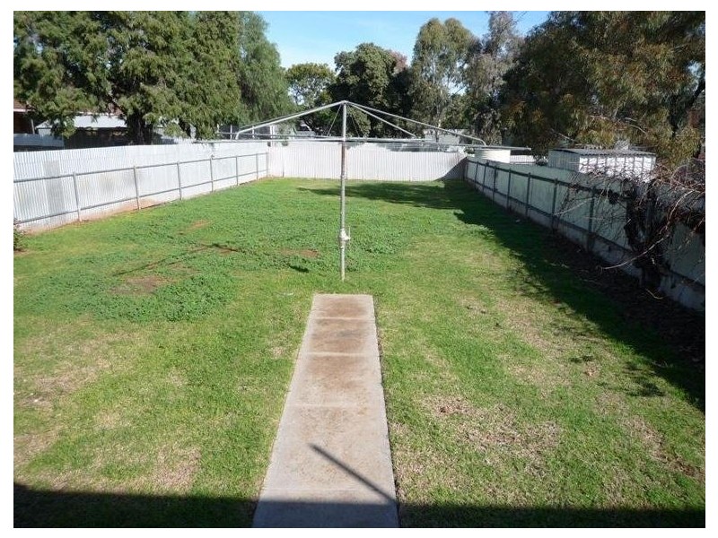 4 Hornet Crescent, Elizabeth East SA 5112