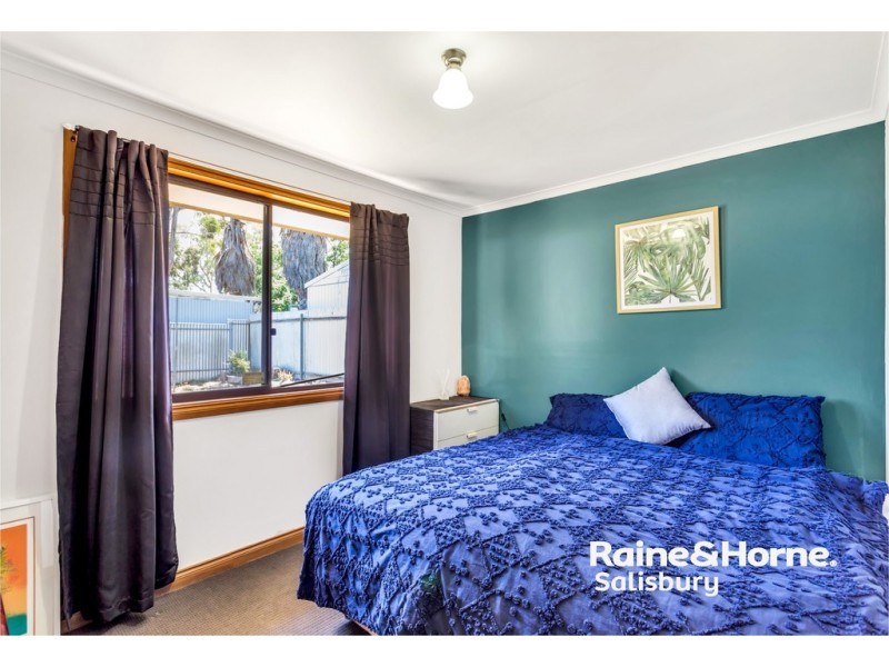 24 Damian Drive, Salisbury Heights SA 5109