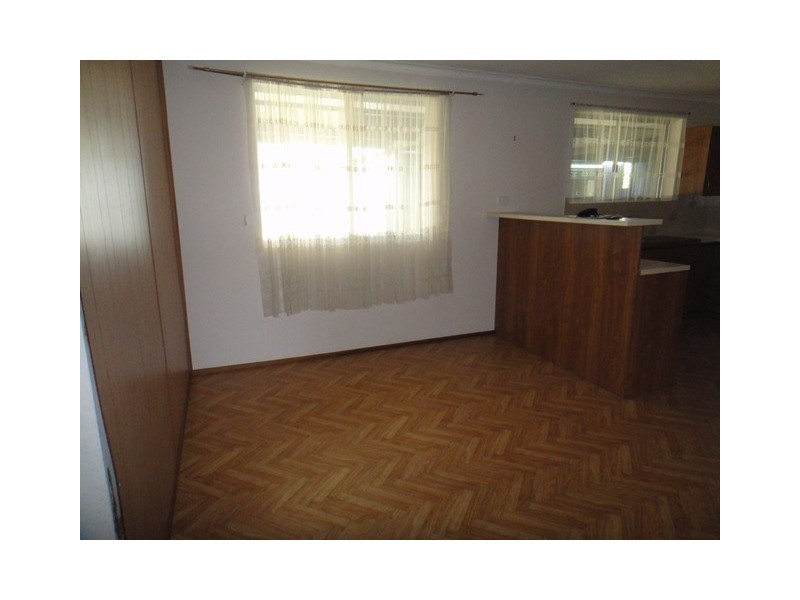 12  Bond Avenue, Burton SA 5110