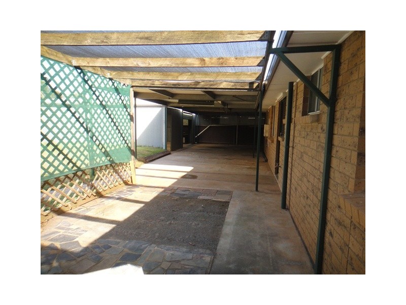 12  Bond Avenue, Burton SA 5110