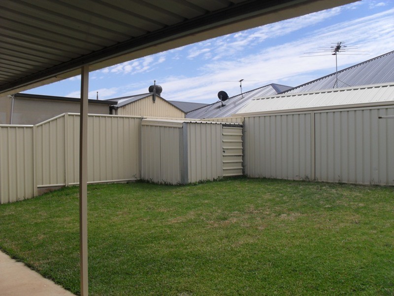 8 Martinwood Close, Burton SA 5110
