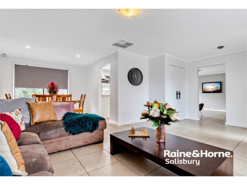 27 Garfield Court, Paralowie SA 5108