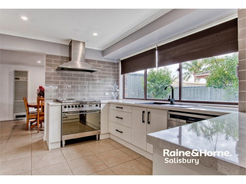 27 Garfield Court, Paralowie SA 5108