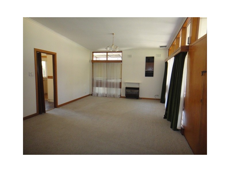 11 Kylie Crescent, Hillbank SA 5112