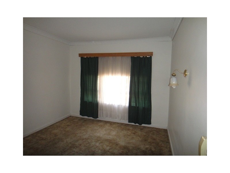 4 Birdwood Road, Greenacres SA 5086