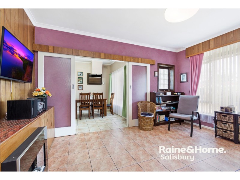 15 Angela Avenue, Brahma Lodge SA 5109