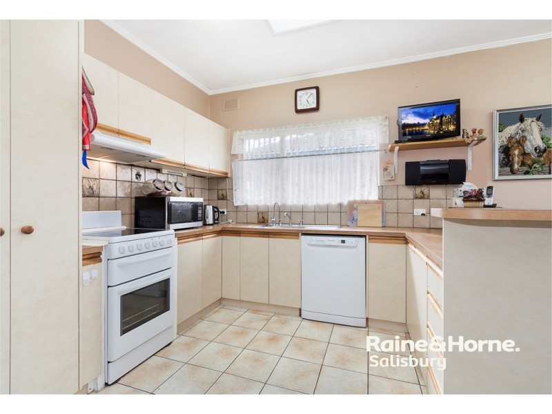 15 Angela Avenue, Brahma Lodge SA 5109