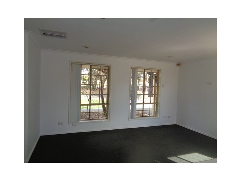 32 Ronaldo Way, Paralowie SA 5108