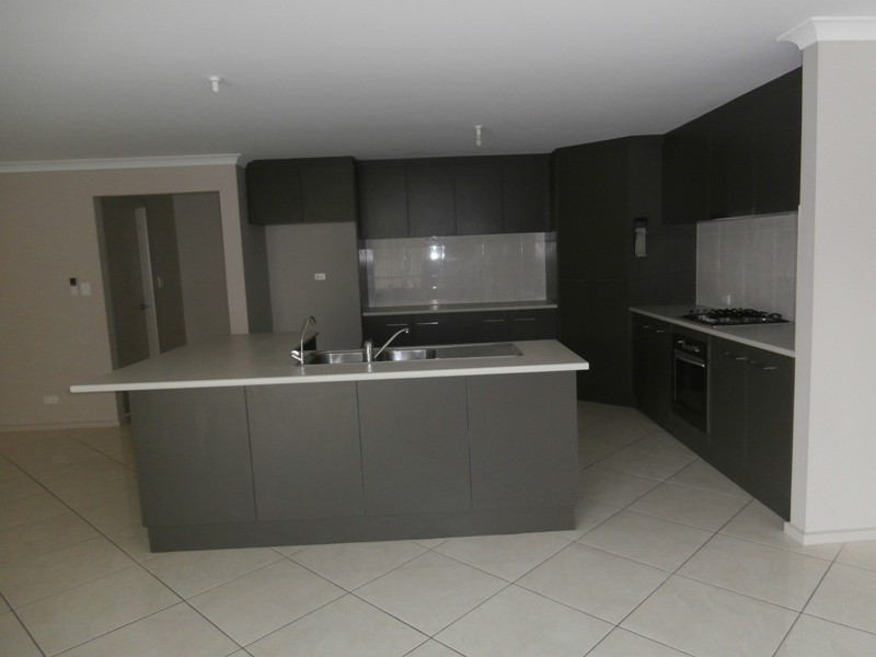 15  Melvina Road, Paralowie SA 5108