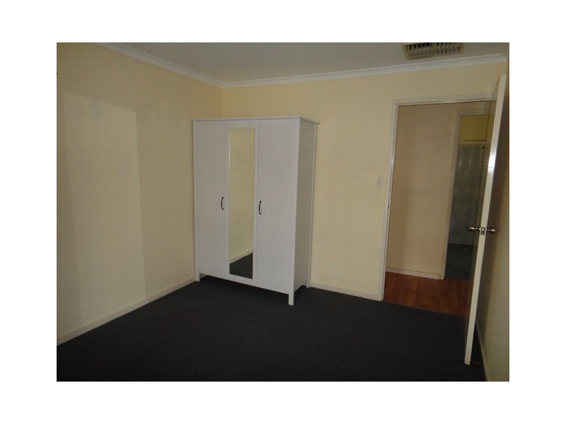 8 Roxby Street, Parafield Gardens SA 5107