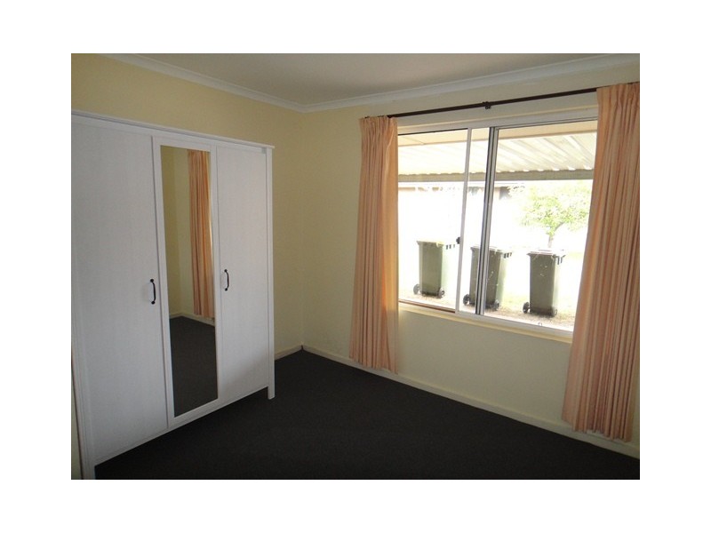 8 Roxby Street, Parafield Gardens SA 5107