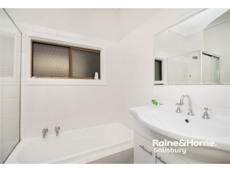 221 Kings Road, Salisbury Downs SA 5108