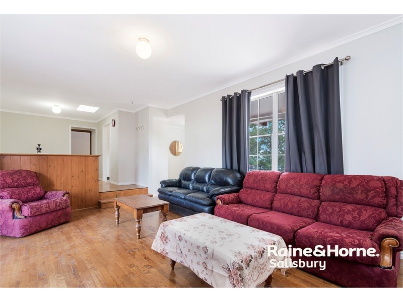 43 Hawker Crescent, Elizabeth East SA 5112