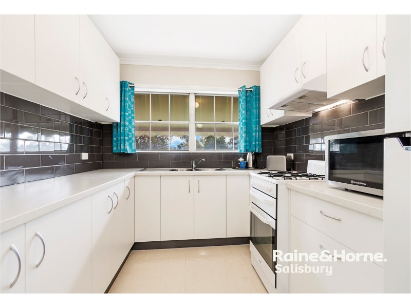 43 Hawker Crescent, Elizabeth East SA 5112