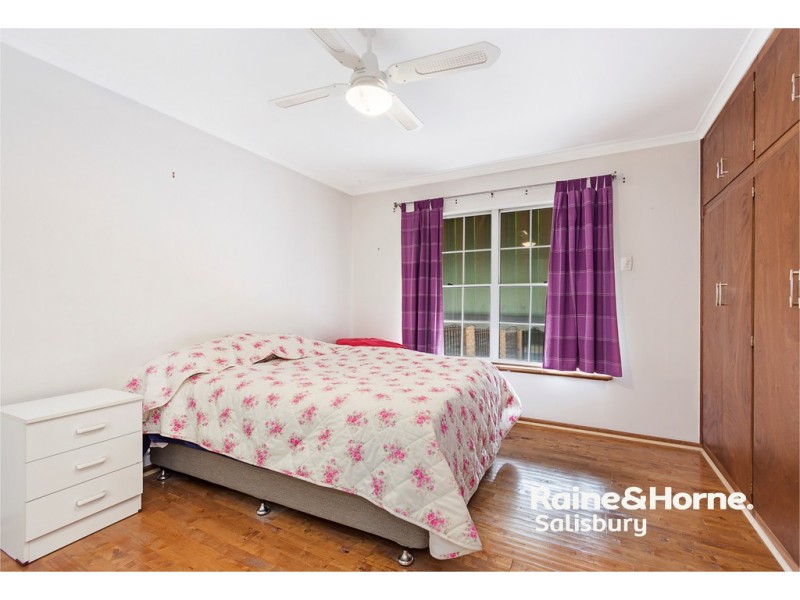 43 Hawker Crescent, Elizabeth East SA 5112