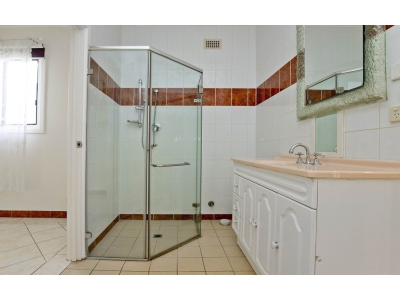 18 Halsey Road, Elizabeth East SA 5112