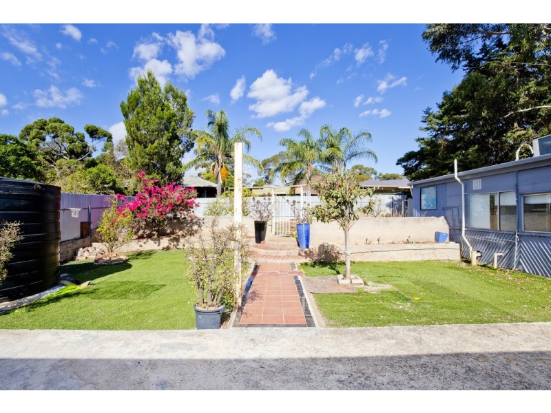 18 Halsey Road, Elizabeth East SA 5112