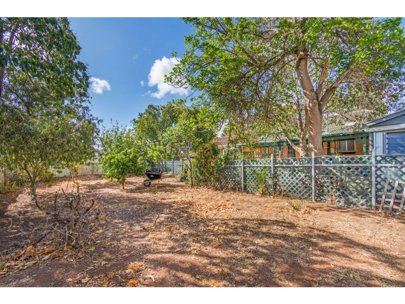 15 Angela Avenue, Brahma Lodge SA 5109