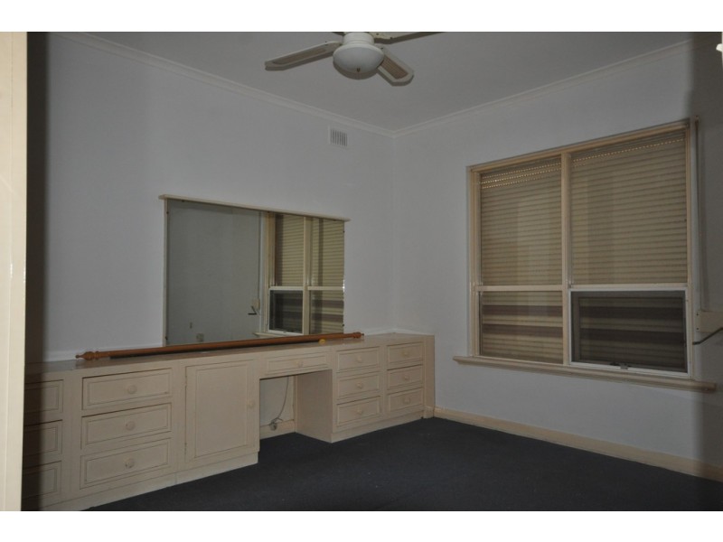 13 Edith Rd, Salisbury North SA 5108