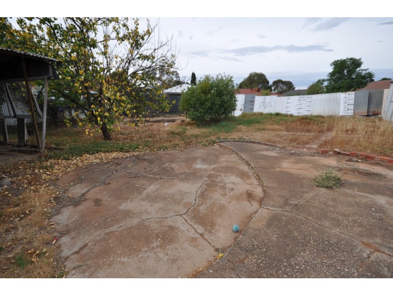 13 Edith Rd, Salisbury North SA 5108