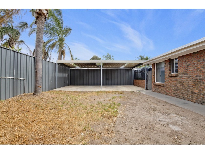 18 Reynolds Drive, Paralowie SA 5108